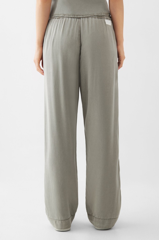 RAY Easy On Tencel - Pants - Rock Olive from DAWN Denim RAY Easy On Tencel - Pants - Rock Olive from DAWN Denim