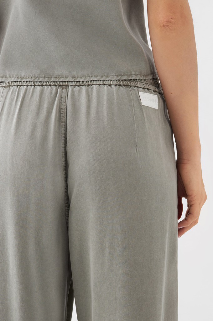RAY Easy On Tencel - Pants - Rock Olive from DAWN Denim RAY Easy On Tencel - Pants - Rock Olive from DAWN Denim