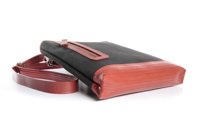 Reporter Bag | Printing Blanket & Fire-hose from Elvis & Kresse