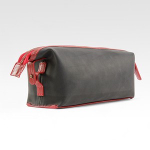 Medium Washbag | Printing Blanket & Fire-hose from Elvis & Kresse