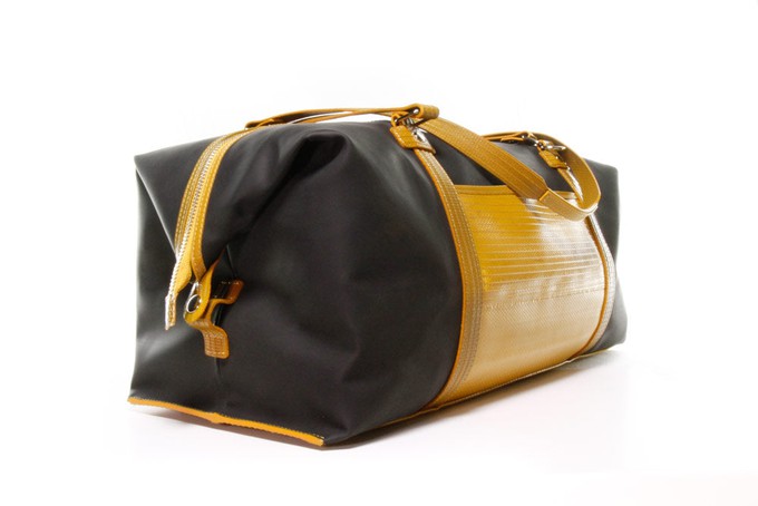 Weekend Bag | Printing Blanket & Fire-hose from Elvis & Kresse
