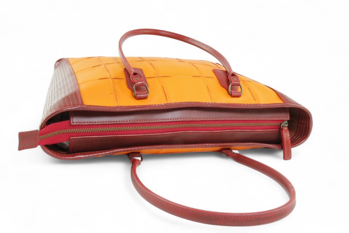 Classic Tote | Leather & Fire-hose from Elvis & Kresse