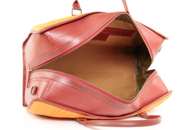 Overnight Bag | Leather & Fire-hose from Elvis & Kresse