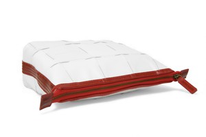 Cosmetics Case / Toiletry Bag | Leather & Fire-hose from Elvis & Kresse