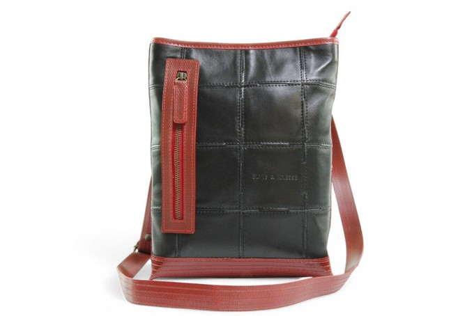 Reporter Bag | Leather & Fire-hose from Elvis & Kresse