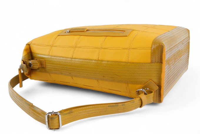Large Backpack | Leather & Fire-hose from Elvis & Kresse
