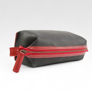 Medium Washbag | Printing Blanket & Fire-hose from Elvis & Kresse