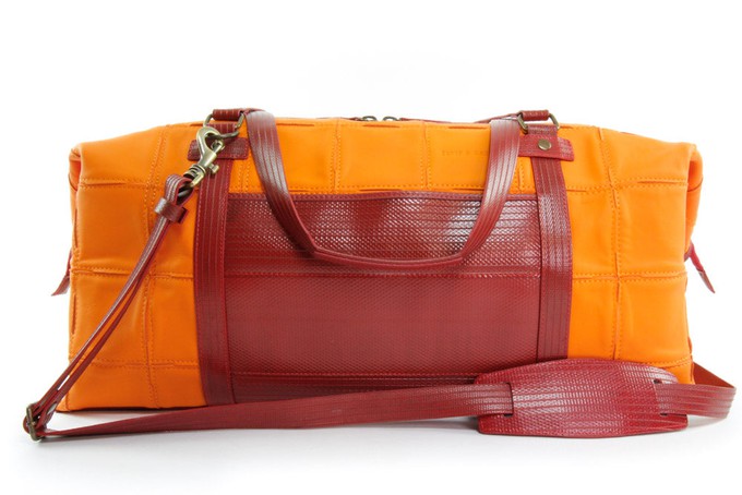 Weekend Bag | Leather & Fire-hose from Elvis & Kresse