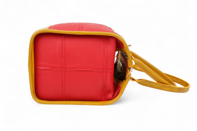 Small Post Bag | Leather & Fire-hose from Elvis & Kresse