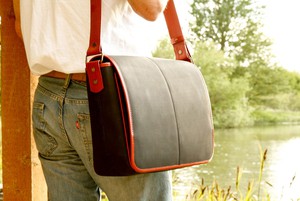 Messenger Bag | Printing Blanket & Fire-hose from Elvis & Kresse