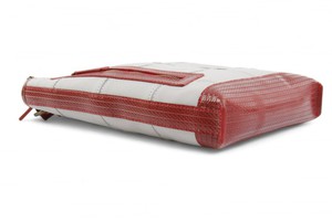 Reporter Bag | Leather & Fire-hose from Elvis & Kresse