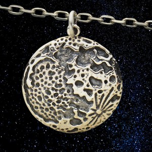 Silver moon necklace from Fairy Positron
