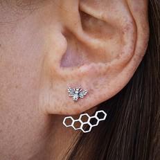 Zilveren oorbellen bij met honingraat from Fairy Positron