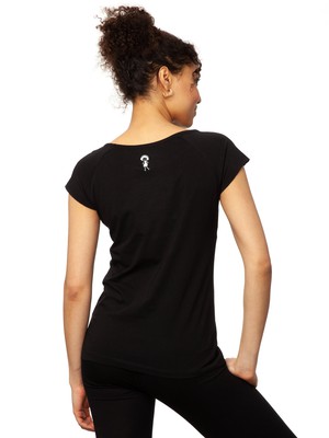 Yogamädchen Cap Sleeve black from FellHerz T-Shirts - bio, fair & vegan