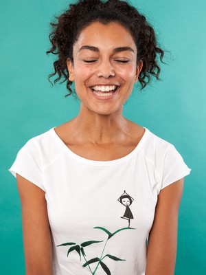 Yogamädchen Cap Sleeve white from FellHerz T-Shirts - bio, fair & vegan
