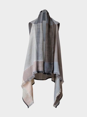 cape infinity wool pebble from Fifth Origins