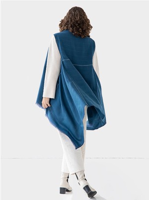 cape infinity lite wool peacock from Fifth Origins