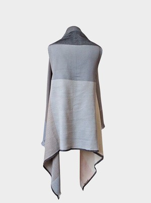 cape infinity wool pebble from Fifth Origins