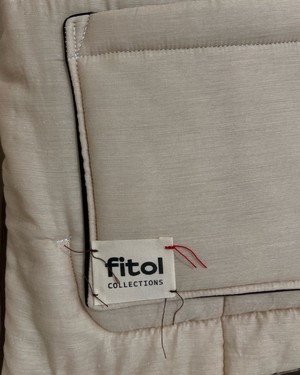 Our "WHITE DAISIES"  Reversible Blanket Made COAT - M from Fitolojio Workshop