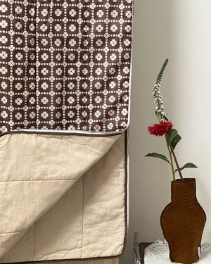 Our "WHITE DAISIES"  Reversible Blanket Made COAT - M from Fitolojio Workshop
