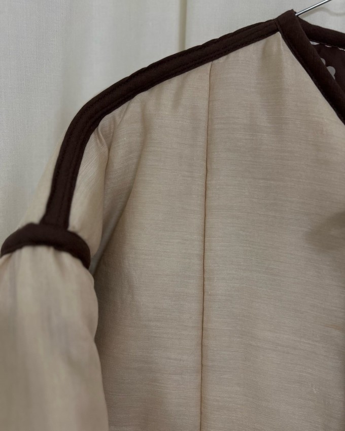 Our "WHITE DAISIES"  Reversible Blanket Made COAT - M from Fitolojio Workshop