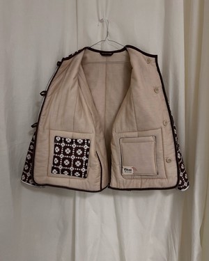 Our "WHITE DAISIES"  Reversible Blanket Made COAT - M from Fitolojio Workshop