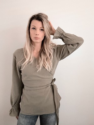 Wickelbluse – Olive from Glow - the store