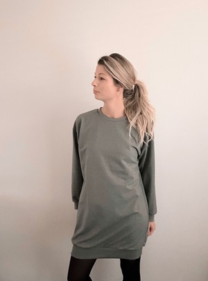 Pullover Kleid – Moos Green from Glow - the store