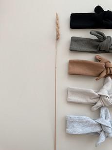 Knopfhaarband – 5 Farben via Glow - the store