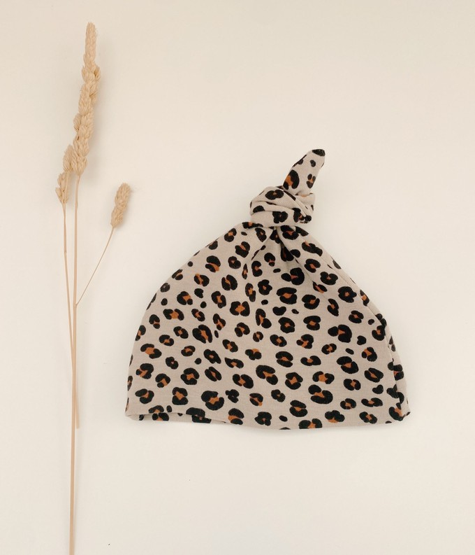 Neugeborene Knopfmütze Bio-Baumwolle – Leopard from Glow - the store