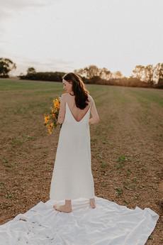 Open back dress via gust.