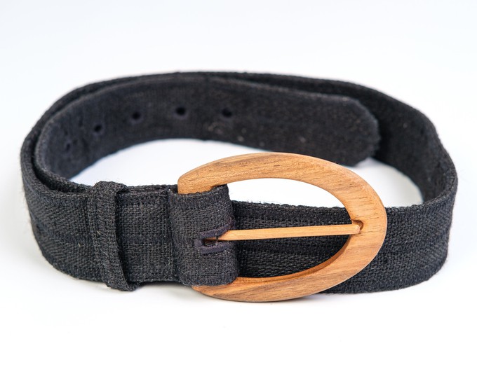 Ladies Hemp Belt with Wooden Buckle from Himal Natural Fibres