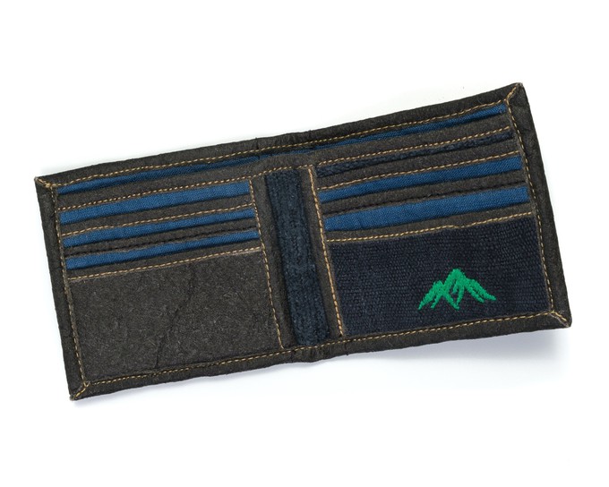 Black Wallet - Pinatex and hemp Vegetarian wallet made out from all natural fibres - Black or Brown - 100% plant fabrics, vegan friendly from Himal Natural Fibres