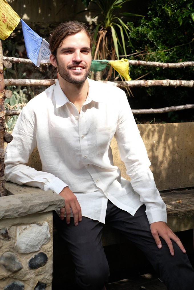 100% Hemp slim fit shirt - Handmade in Nepal - Slim fit - Corozo buttons from Himal Natural Fibres