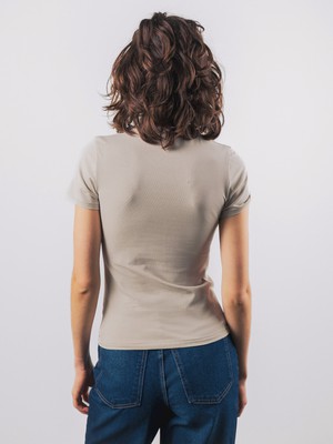 T-shirt Slim Fit from Honest Basics