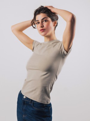 T-shirt Slim Fit from Honest Basics