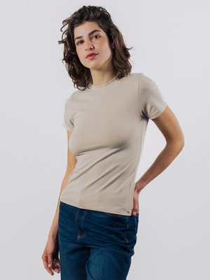 T-shirt Slim Fit from Honest Basics