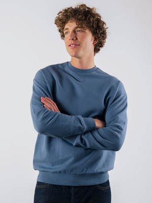 Leichter Pullover mit Rundhalsausschnitt from Honest Basics