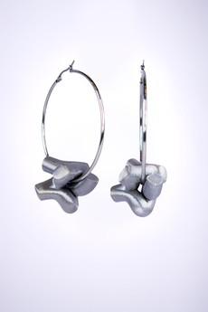 The Medusa - Silver 3D-printed earring (big silver ring) via IZZI Label