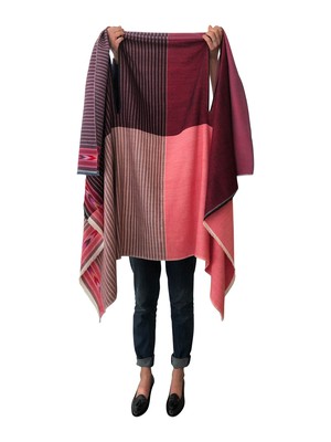 Light Wool Cape Fusion Red from JULAHAS