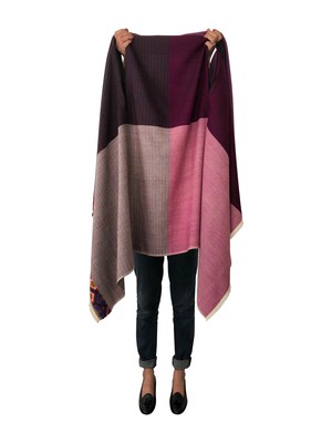 Light Wool Cape Fusion Plum from JULAHAS