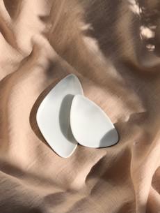 Porcelain assiette | mignone via Julia Otilia