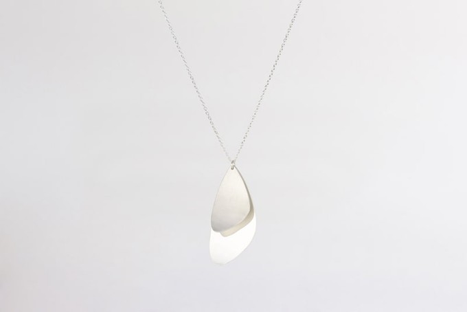 Majestic Mussel necklace | silver from Julia Otilia