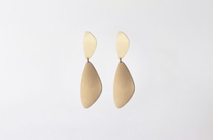 Gräsö elegant earrings gold plated | matte & shiny from Julia Otilia