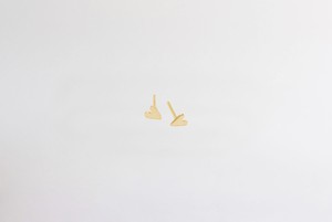 Tiny heart earrings | 18K solid gold from Julia Otilia