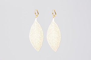 Royal leaf earrings gold plated SALE x1 from Julia Otilia