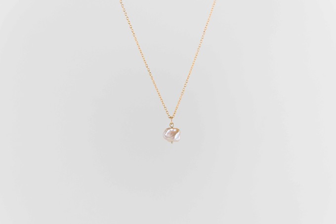 Raw Pearl necklace | gold plated from Julia Otilia