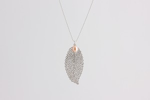 Dancing leaf with pearl necklace from Julia Otilia