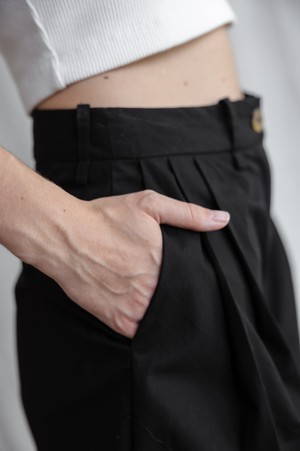 Bio-Baumwoll Bermudashorts Samud Schwarz from Jyoti - Fair Works