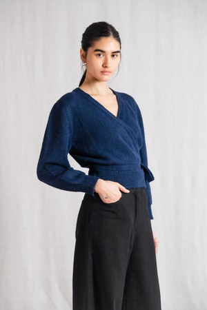 Baby-Alpaka Wickelcardigan Abancay Blau from Jyoti - Fair Works Baby-Alpaka Wickelcardigan Abancay Blau from Jyoti - Fair Works